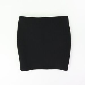 H&M Short Skirt Womens Size S Black‎ Fluted Polyester Blend Stretch Pull-On